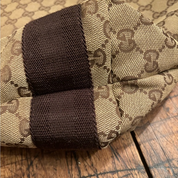 Gucci GG Canvas Tote Bag - Picture 5 of 17